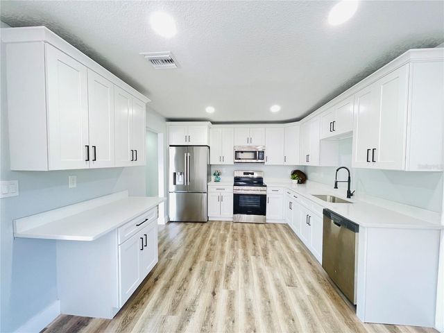 2015 6TH STREET NE, Winter Haven, FL 33881