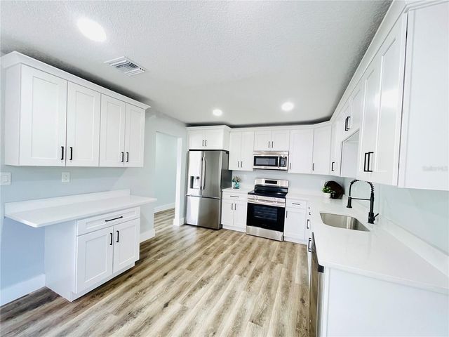 2015 6TH STREET NE, Winter Haven, FL 33881