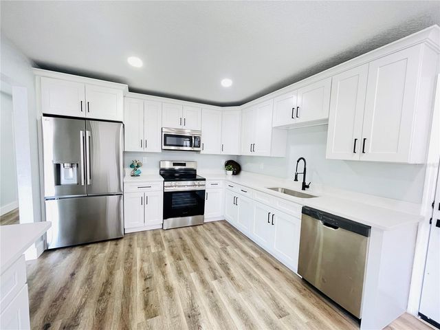 2015 6TH STREET NE, Winter Haven, FL 33881