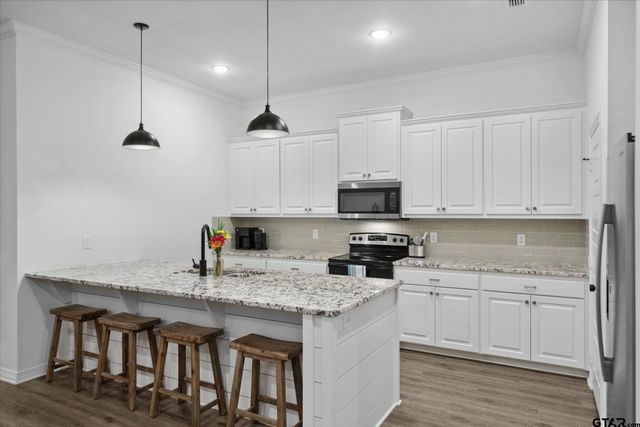 2736 Royal Village Way, Tyler, TX 75701