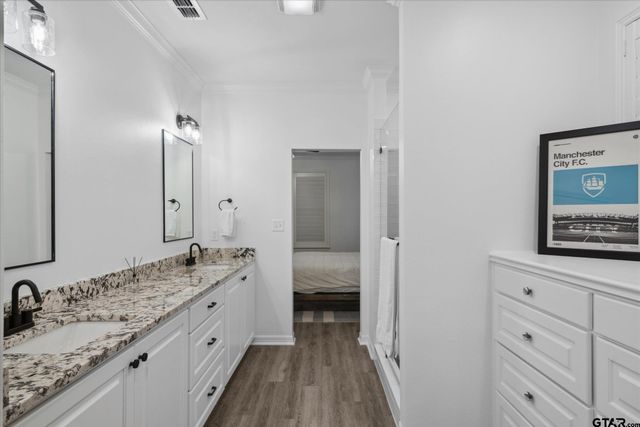 2736 Royal Village Way, Tyler, TX 75701