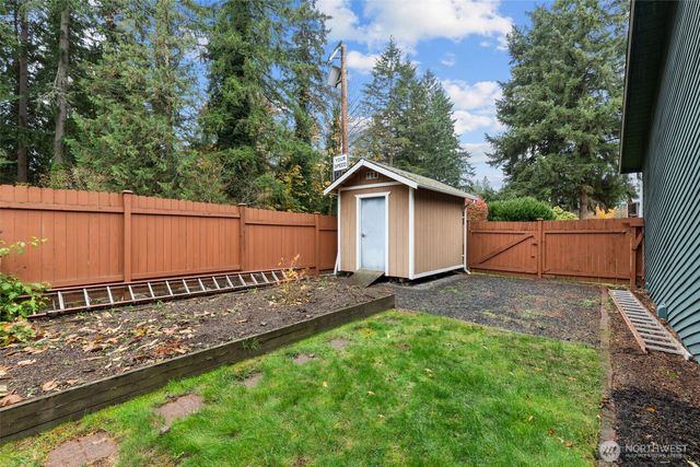 14138 150th Place SE, Renton, WA 98059
