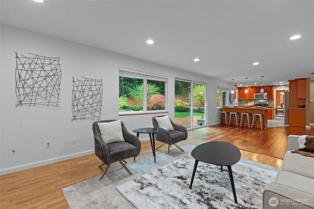 14138 150th Place SE, Renton, WA 98059