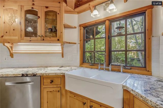 1225 Roosevelt Ln, Laguna Beach, CA 92651
