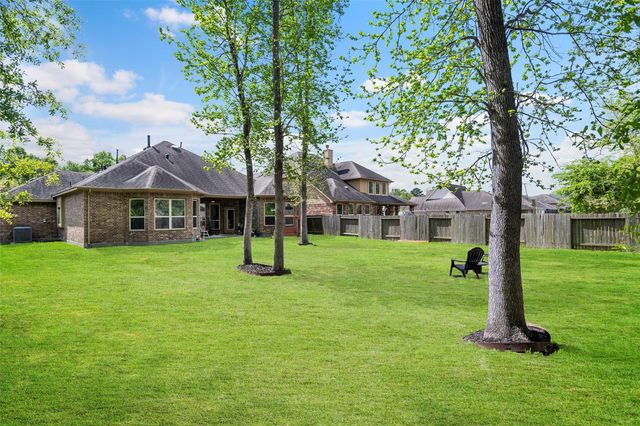 2054 Brookmont Drive, Conroe, TX 77301