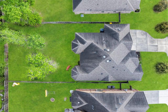 2054 Brookmont Drive, Conroe, TX 77301