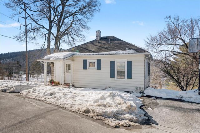 25 Oreco Terrace, Monroe, NY 10950