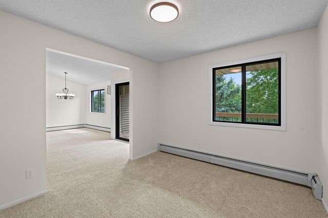 14855 Endicott Way 304, Apple Valley, MN 55124
