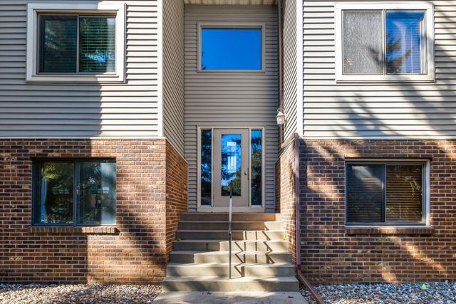 14855 Endicott Way 304, Apple Valley, MN 55124
