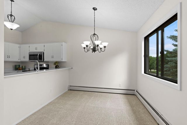 14855 Endicott Way 304, Apple Valley, MN 55124