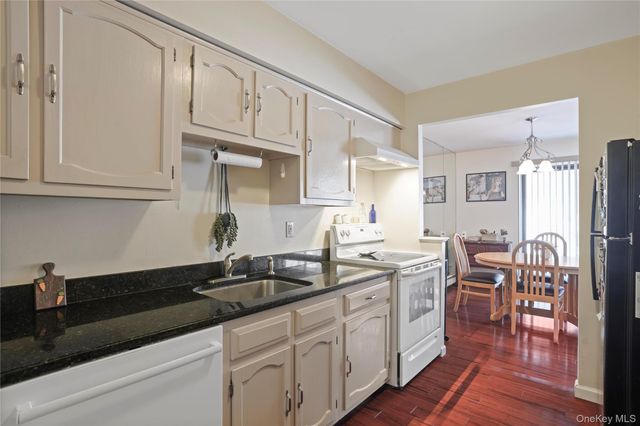 616 Kemeys Cove 616, Briarcliff Manor, NY 10510