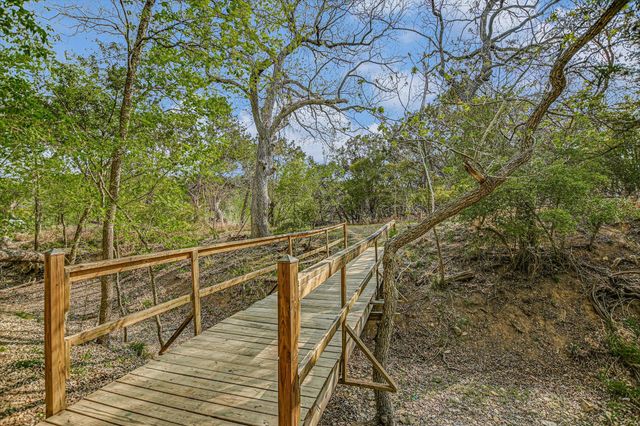 1935 Wayside DR, Wimberley, TX 78676