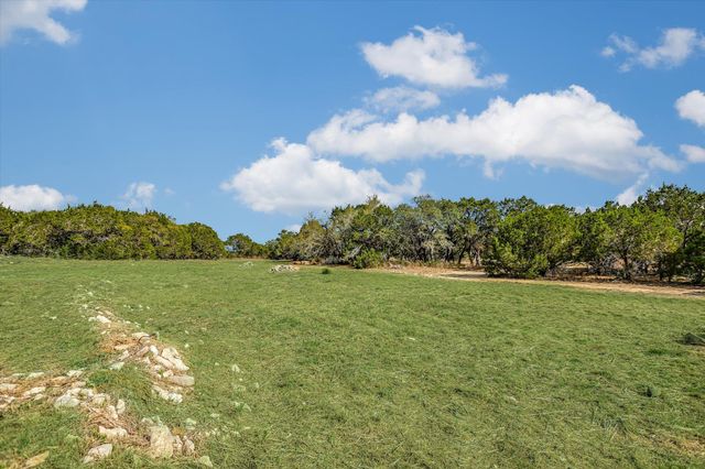 1935 Wayside DR, Wimberley, TX 78676