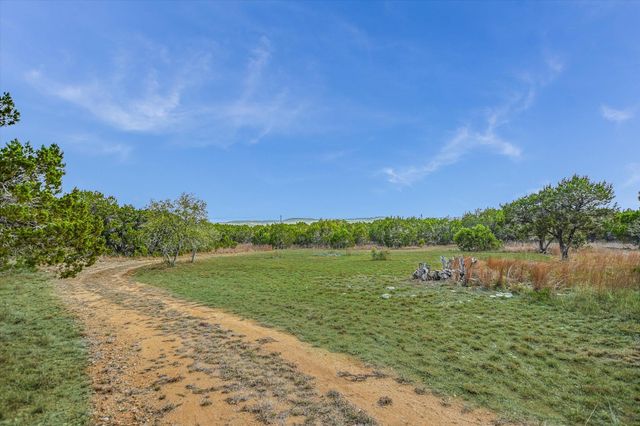1935 Wayside DR, Wimberley, TX 78676