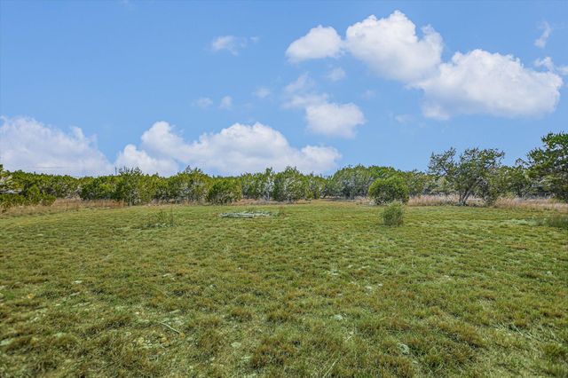 1935 Wayside DR, Wimberley, TX 78676