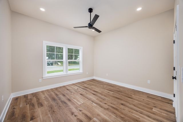 14 Shebbi Lane, Freeport, FL 32439