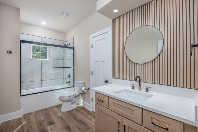 14 Shebbi Lane, Freeport, FL 32439