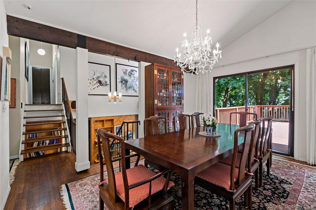 68 Burns Place, Briarcliff Manor, NY 10510