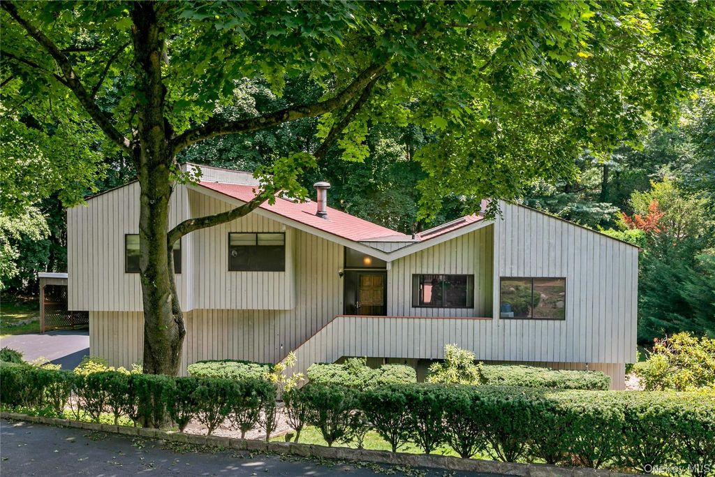 68 Burns Place, Briarcliff Manor, NY 10510 — photo 2