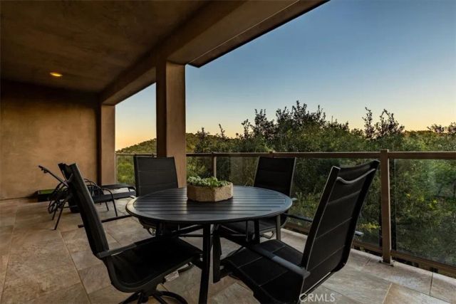 2865 Rock Wren Lane, Avila Beach, CA 93424