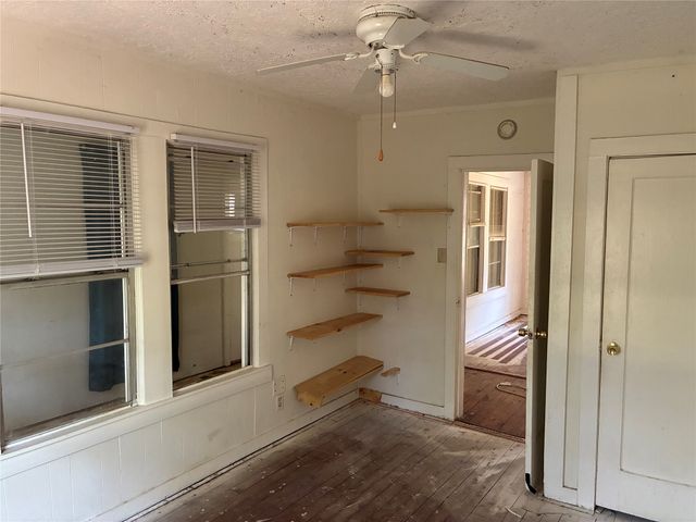 2928 Hiawatha Trail, Lake Worth, TX 76135