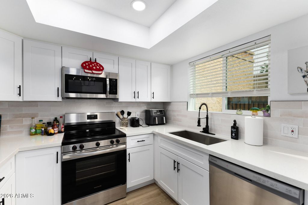 10411 N 11TH Avenue 27, Phoenix, AZ 85021