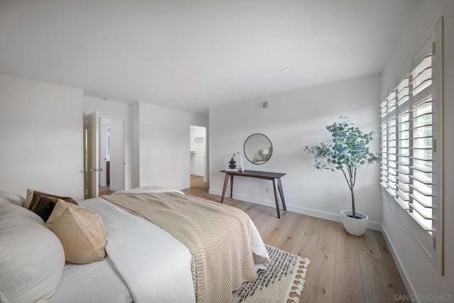 1028 Daisy Ave, Carlsbad, CA 92011