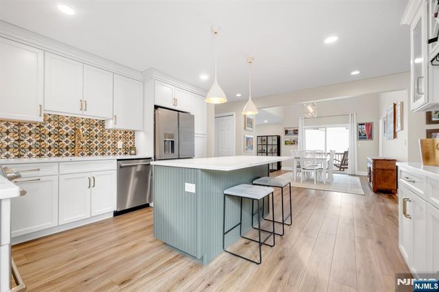 19 Crescent Hollow Court, Ramsey, NJ 07446