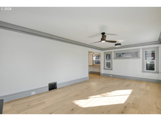 5014 Se 37TH Ave, Portland, OR 97202