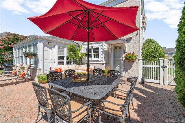 96 Huntington Road, Garden City, NY 11530