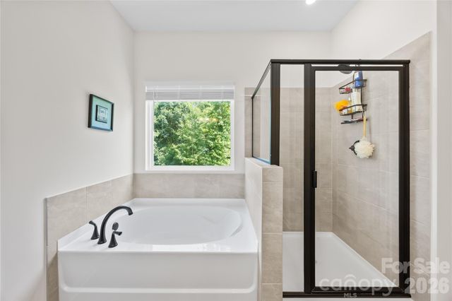 6230 Gala Lane, Charlotte, NC 28215