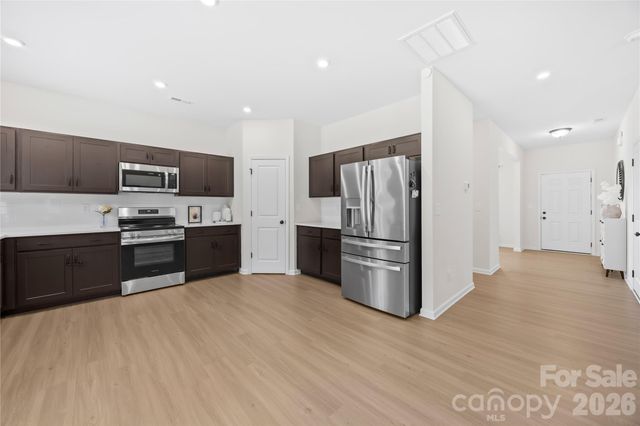 6230 Gala Lane, Charlotte, NC 28215