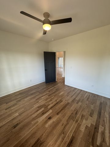 112 Bradley Ln, Cottontown, TN 37048