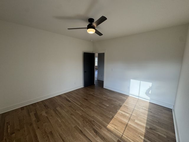 112 Bradley Ln, Cottontown, TN 37048