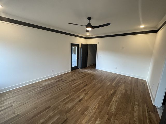 112 Bradley Ln, Cottontown, TN 37048