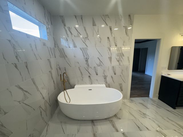 112 Bradley Ln, Cottontown, TN 37048