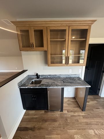 112 Bradley Ln, Cottontown, TN 37048