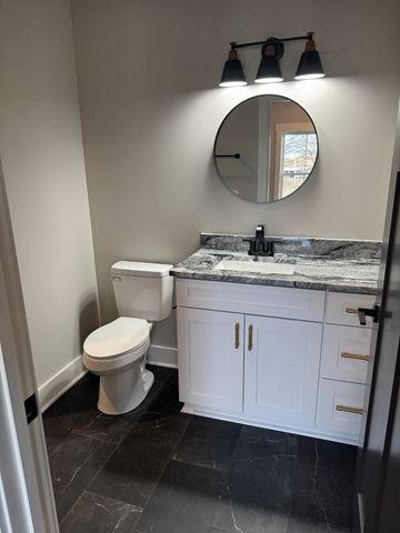 112 Bradley Ln, Cottontown, TN 37048