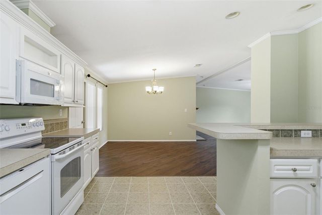 2564 N CREDE AVENUE, Crystal River, FL 34428