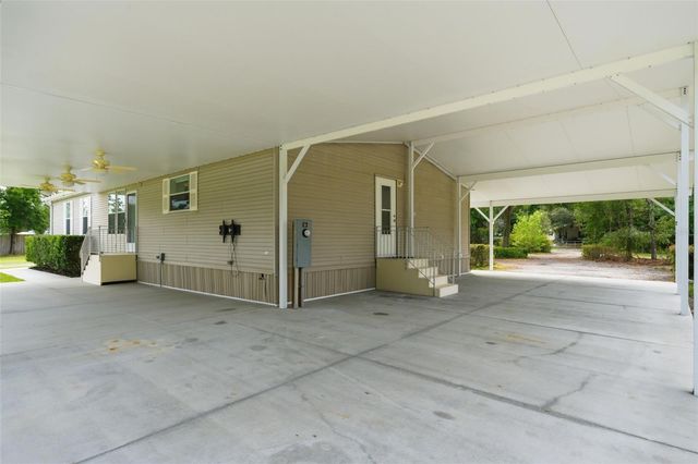 2564 N CREDE AVENUE, Crystal River, FL 34428
