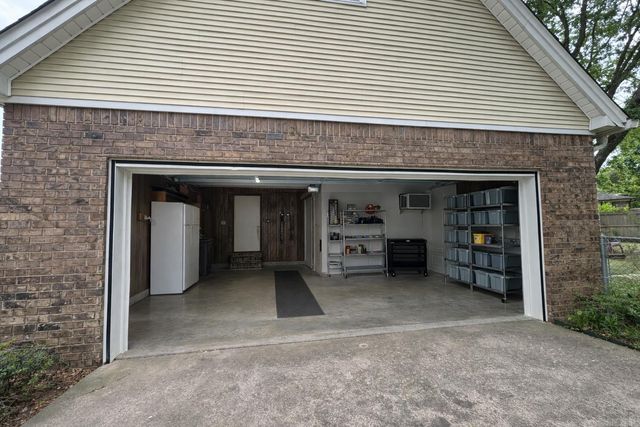 9 Pepper Tree Place, Searcy, AR 72143