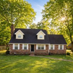 9 Pepper Tree Place, Searcy, AR 72143