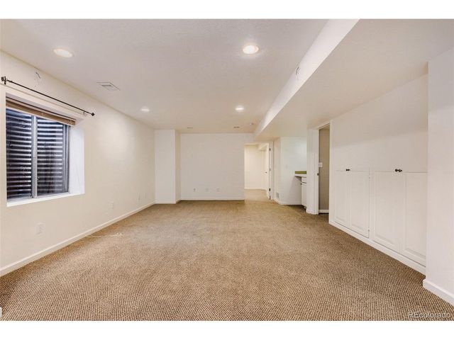 8658 Aberdeen Cir, Highlands Ranch, CO 80130