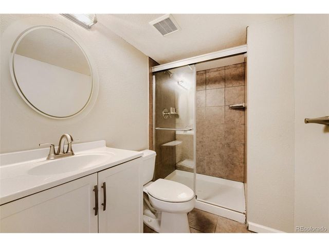 8658 Aberdeen Cir, Highlands Ranch, CO 80130