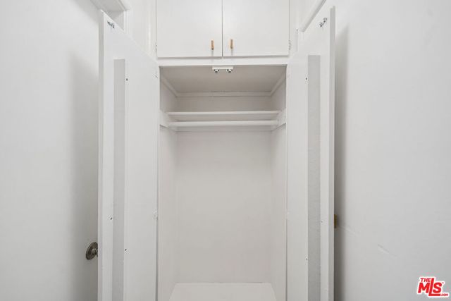 7209 Willoughby Avenue 2, Los Angeles, CA 90046