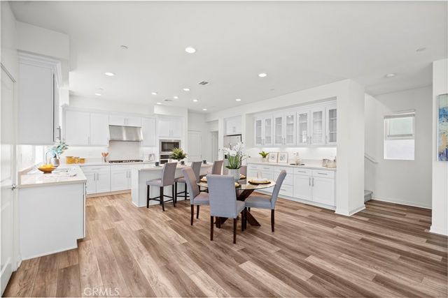 610 Cultivate, Irvine, CA 92618