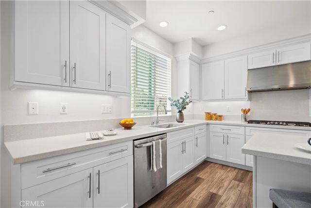 610 Cultivate, Irvine, CA 92618