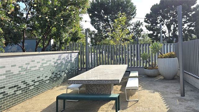 610 Cultivate, Irvine, CA 92618