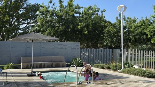 610 Cultivate, Irvine, CA 92618