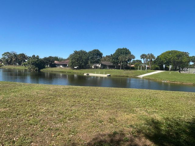 12768 Westhampton Circle, Wellington, FL 33414